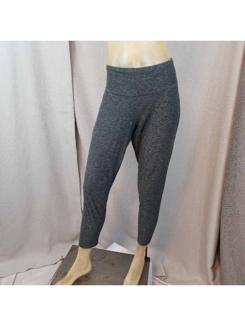 NB Dry New Balance Dark Gray Leggings Stretch Pants Yoga Pant XL XLARGE - Picture 1 of 7